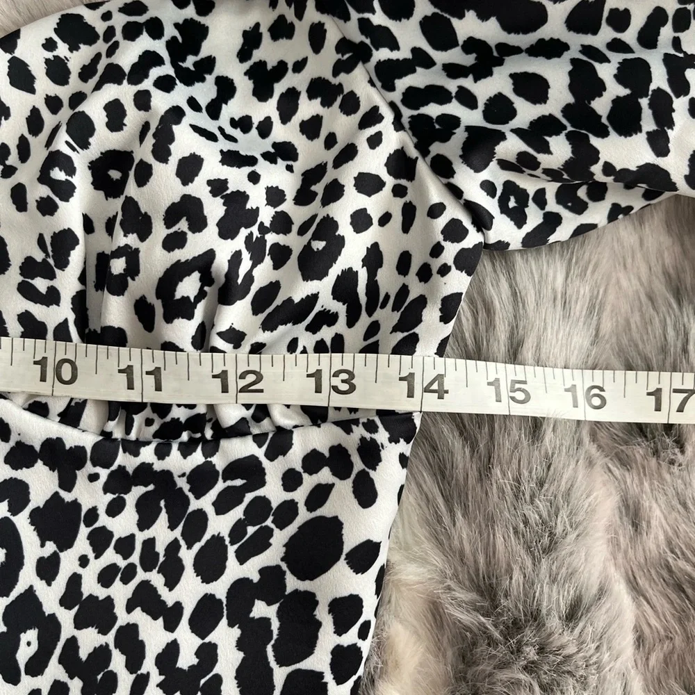 House of CB Lou Dalmation Print Puff Sleeve Crop Top Black & White Size XS/2-4 - Picture 7 of 8